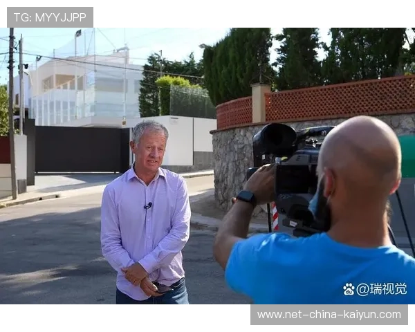 曼联传出引进梅西亲信的内部计划令转会市场炸锅