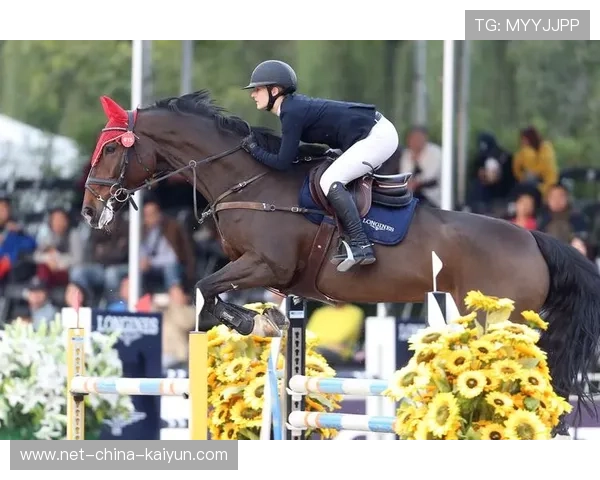 西班牙骑手受邀参加欧洲马术巡回赛，与国际顶级骑手同场竞技。